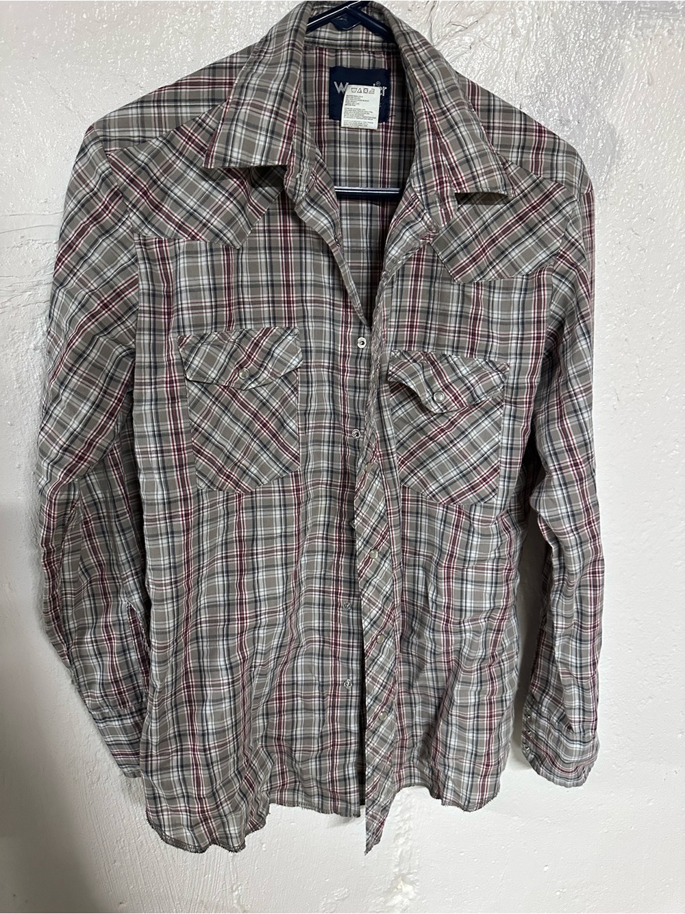 Wrangler Men's Plaid Button-Down Shirt in Gray and Red